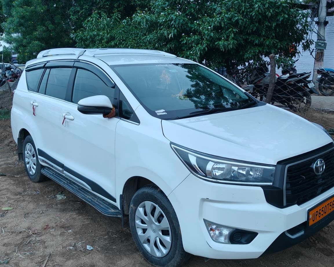 Kashi & Kin airport taxi in Varanasi, clean and sanitised between guests