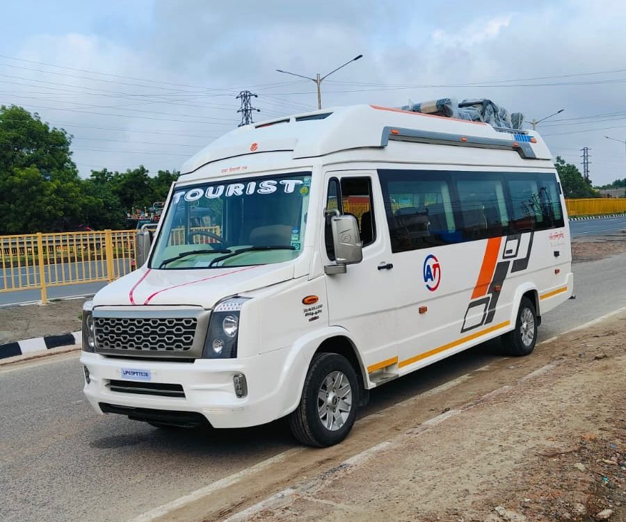Kashi & Kin chauffeur for private airport pickup and drop in Varanasi